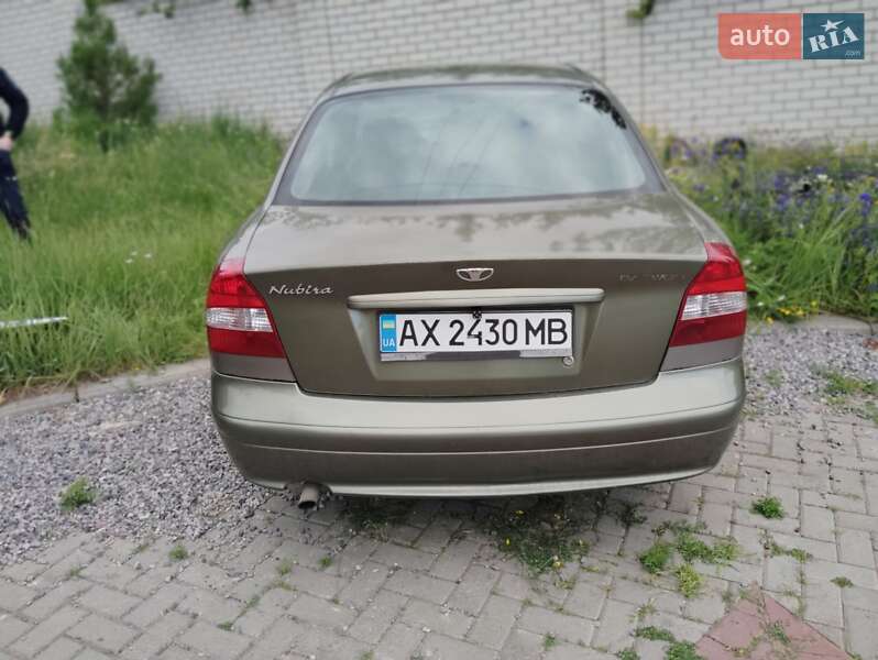 Седан Daewoo Nubira 2003 в Малій Рогані