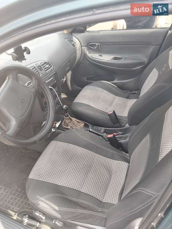 Седан Daewoo Nubira 1999 в Житомирі