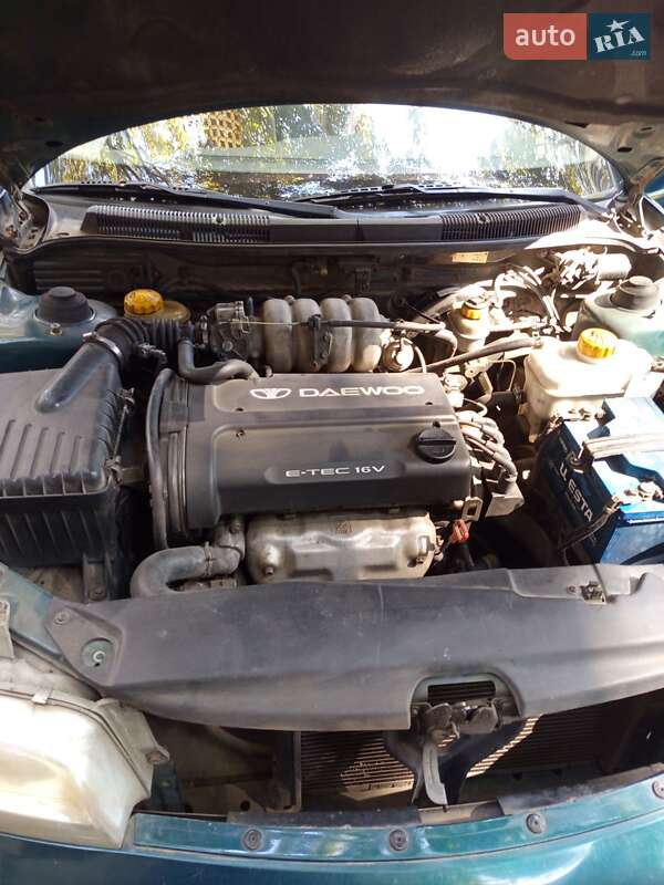 Седан Daewoo Nubira 1998 в Одессе