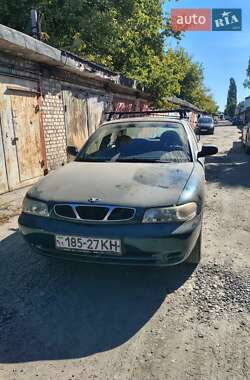 Седан Daewoo Nubira 1998 в Киеве