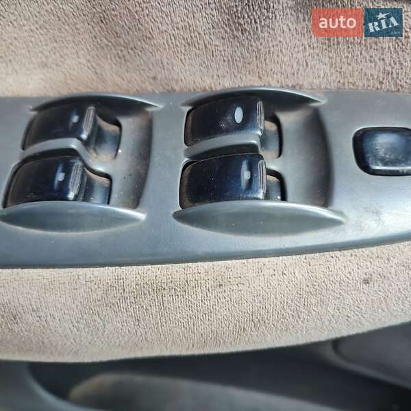 Хэтчбек Daewoo Nubira 1998 в Карловке