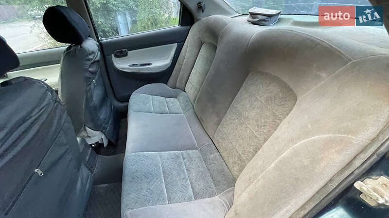 Седан Daewoo Nubira 1999 в Києві