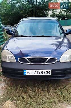 Седан Daewoo Nubira 2001 в Полтаве