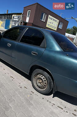 Седан Daewoo Nubira 1998 в 