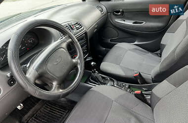 Седан Daewoo Nubira 1998 в 