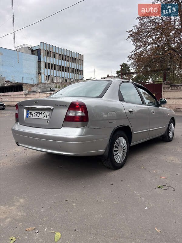 Седан Daewoo Nubira 2001 в Одесі