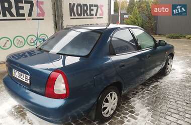 Седан Daewoo Nubira 1998 в 