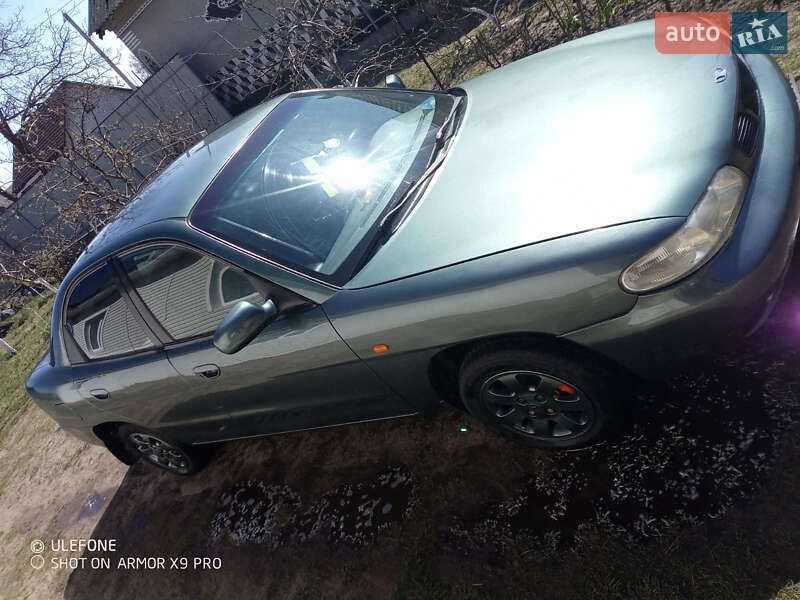 Седан Daewoo Nubira 1998 в Сарнах