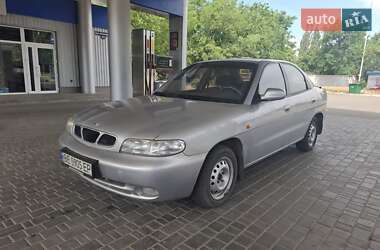 Седан Daewoo Nubira 1998 в Николаеве