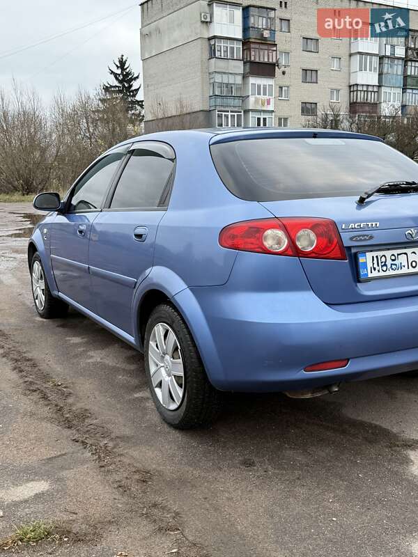Хэтчбек Daewoo Nubira 2004 в Бердичеве фото 8 Хэтчбек Daewoo Nubira 2004 в Бердичеве