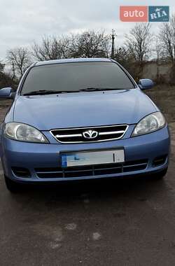 Хетчбек Daewoo Nubira 2004 в Бердичеві