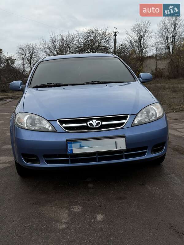 Хэтчбек Daewoo Nubira 2004 в Бердичеве фото Хэтчбек Daewoo Nubira 2004 в Бердичеве