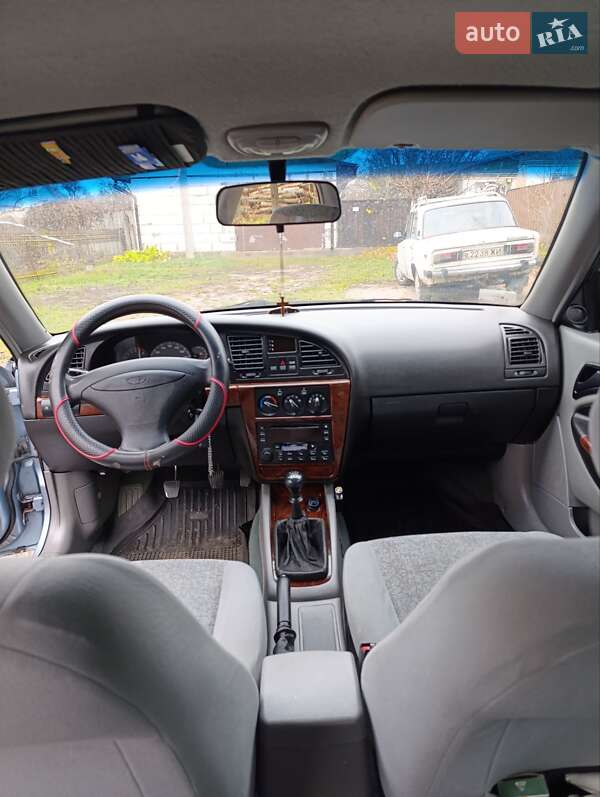 Седан Daewoo Nubira 2003 в Коростені