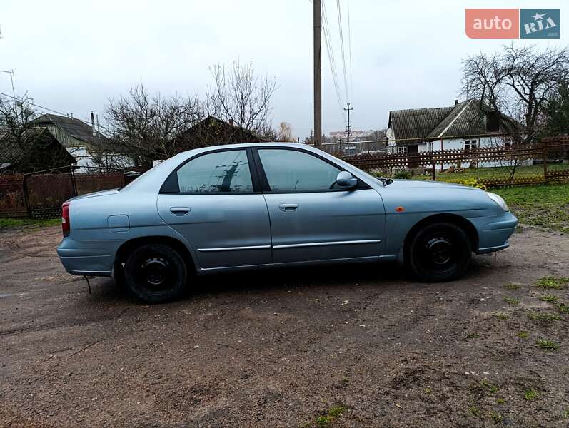 Седан Daewoo Nubira 2003 в Коростені