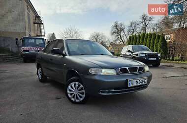 Седан Daewoo Nubira 1998 в Обухові