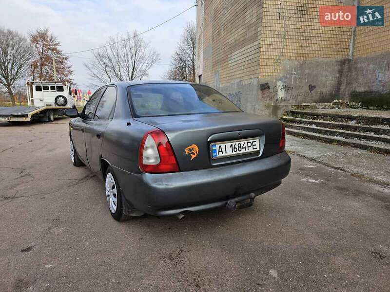Седан Daewoo Nubira 1998 в Обухові