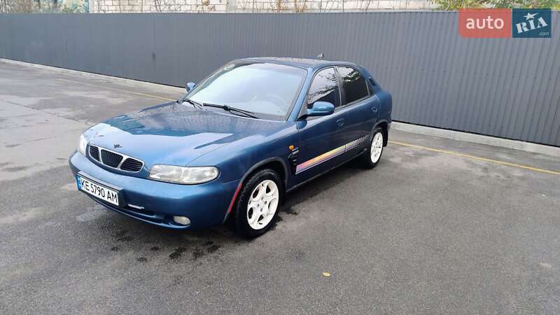 Хетчбек Daewoo Nubira 1998 в Дніпрі