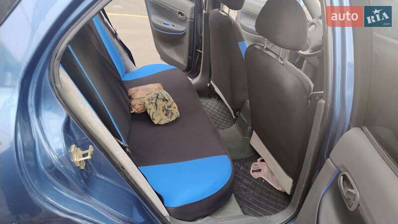 Хетчбек Daewoo Nubira 1998 в Дніпрі