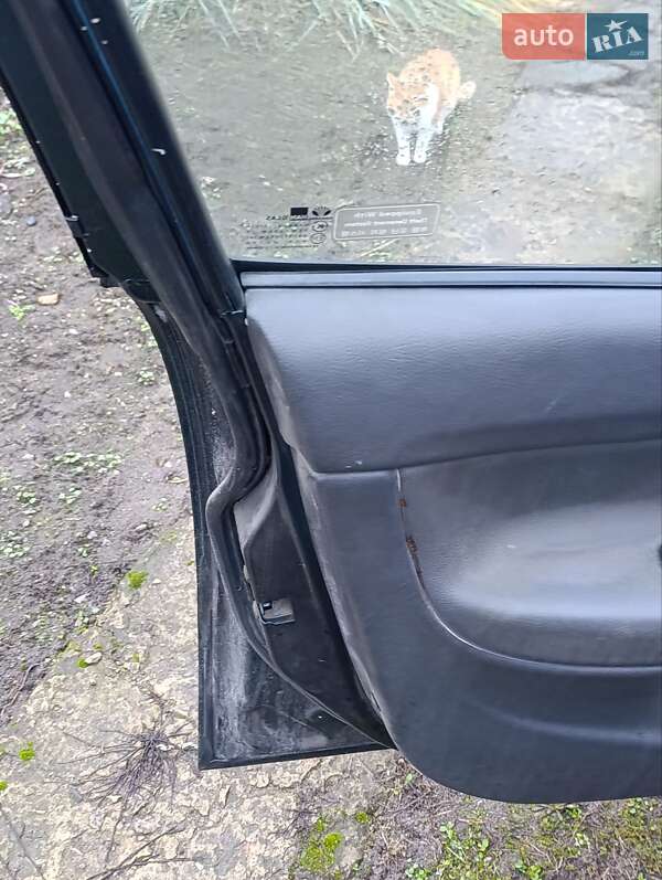 Седан Daewoo Nubira 1998 в Ірпені