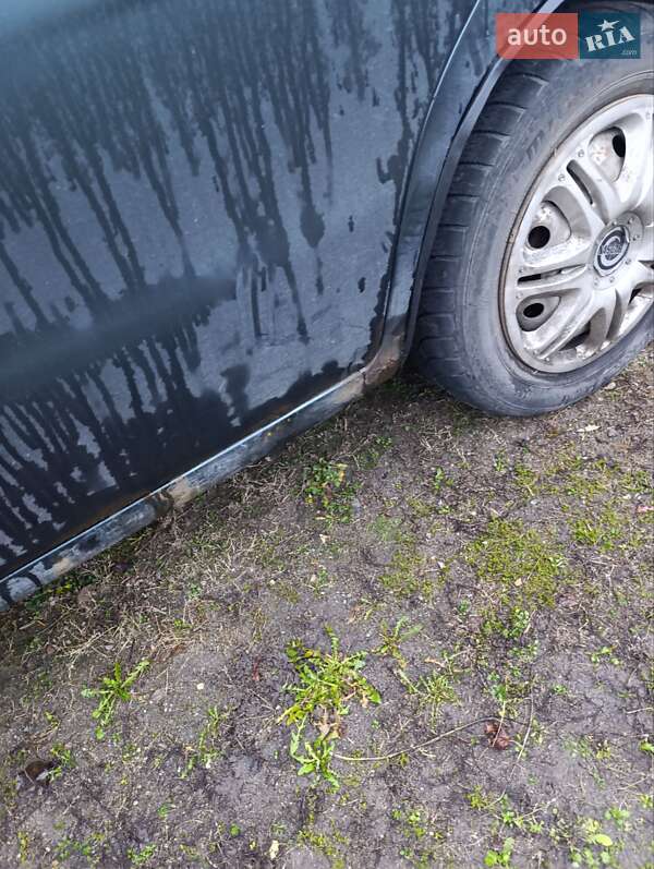 Седан Daewoo Nubira 1998 в Ірпені