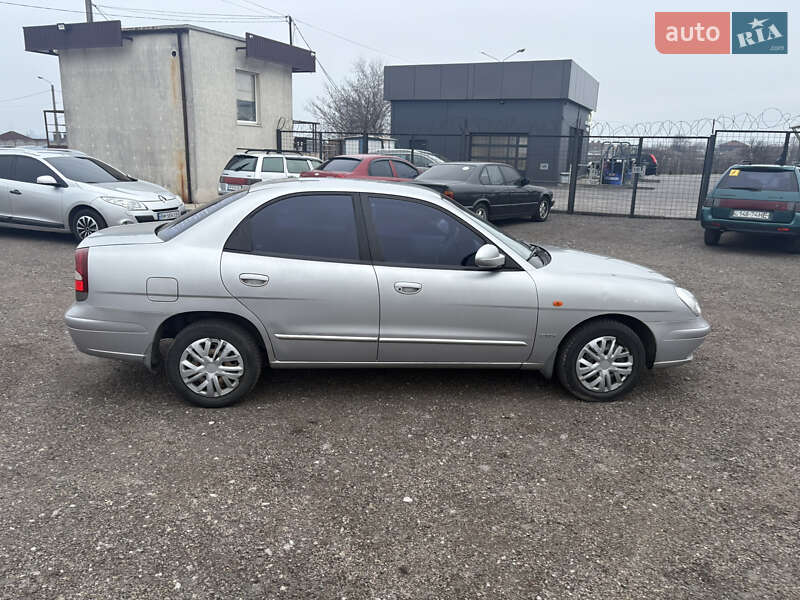 Седан Daewoo Nubira 2003 в Запоріжжі