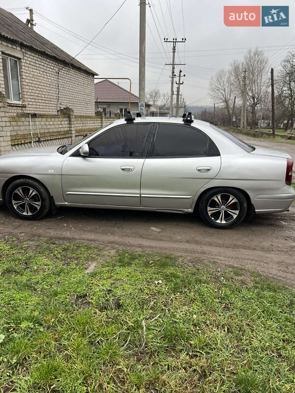 Седан Daewoo Nubira 2001 в Веселиновому