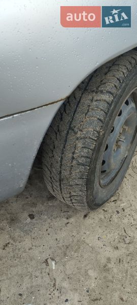 Седан Daewoo Nubira 1998 в Запоріжжі