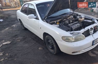 Седан Daewoo Nubira 1998 в Первомайске