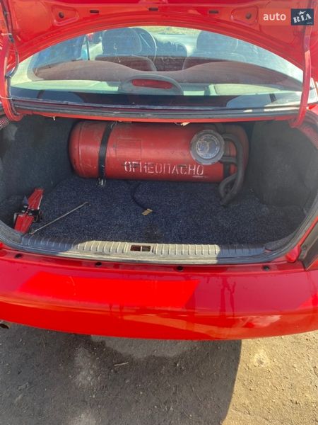 Седан Daewoo Nubira 1998 в Бердичеве