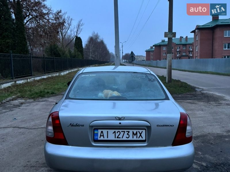 Седан Daewoo Nubira 1998 в Бобровиці