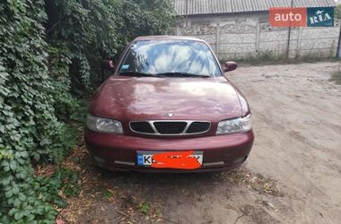 Седан Daewoo Nubira 1998 в Днепре