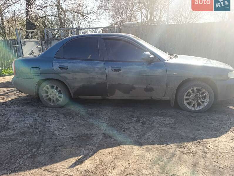 Daewoo Nubira 1998
