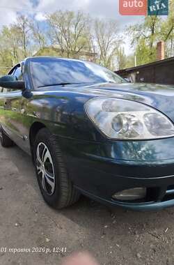 Седан Daewoo Nubira 2001 в Дніпрі