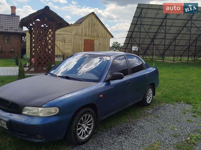 Седан Daewoo Nubira 1998 в Ратным