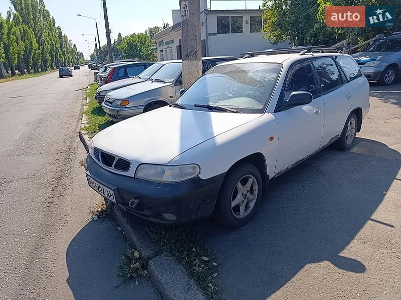 Daewoo Nubira 1998