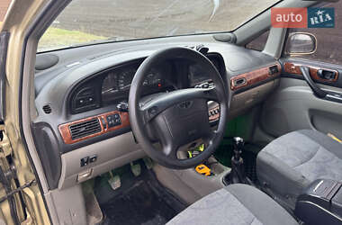 Минивэн Daewoo Rezzo 2001 в 