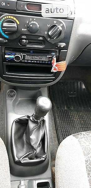 Седан Daewoo Sens 2005 в Бориславе