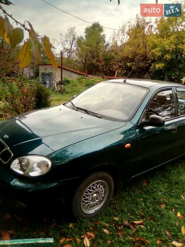 Седан Daewoo Sens 2005 в Виноградові