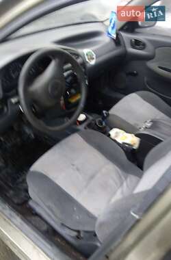 Седан Daewoo Sens 2004 в Подільську
