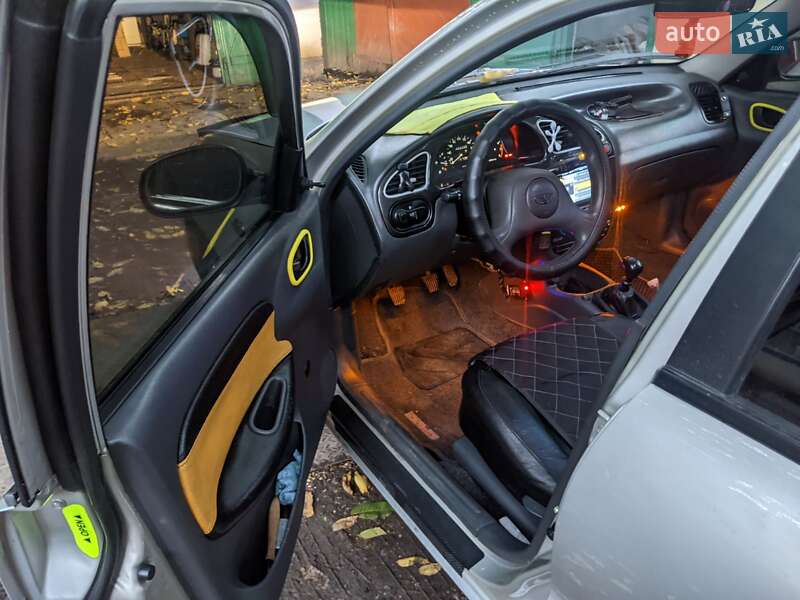Седан Daewoo Sens 2007 в Чутове