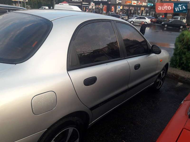 Седан Daewoo Sens 2004 в Запоріжжі