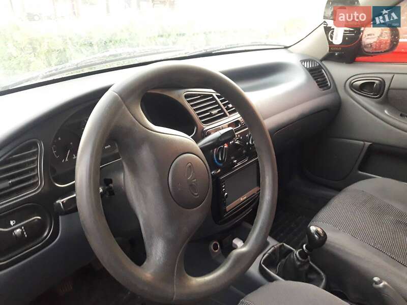 Седан Daewoo Sens 2004 в Запоріжжі