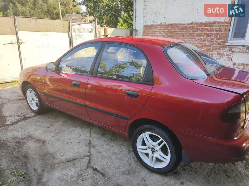 Седан Daewoo Sens 2008 в Первомайске