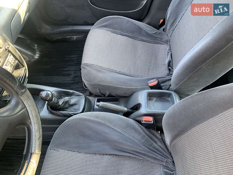 Седан Daewoo Sens 2004 в Чернигове