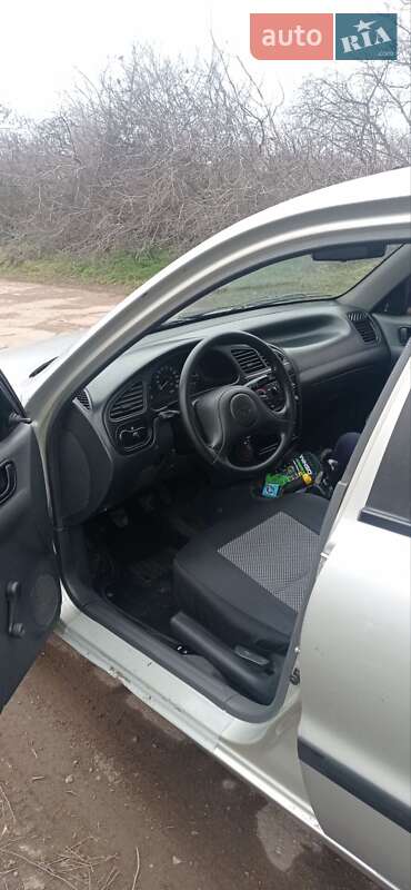 Седан Daewoo Sens 2003 в Краматорську