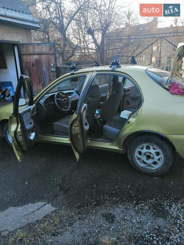 Седан Daewoo Sens 2006 в Львові