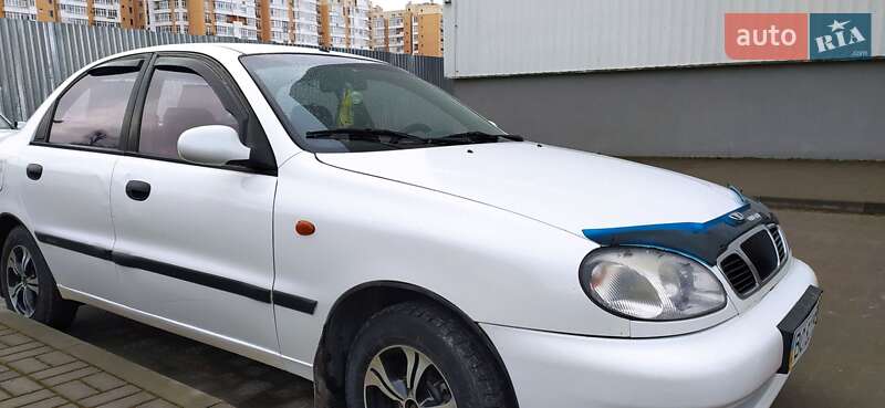 Седан Daewoo Sens 2002 в Львове