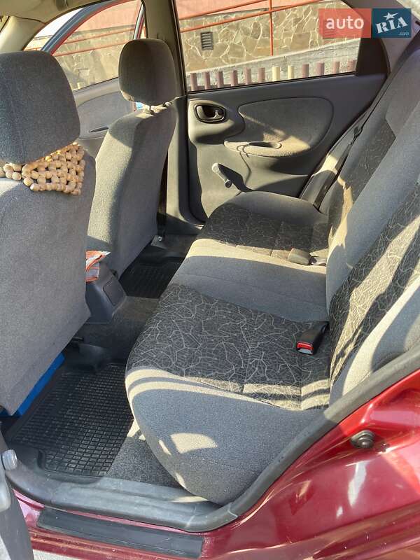 Седан Daewoo Sens 2006 в Рівному