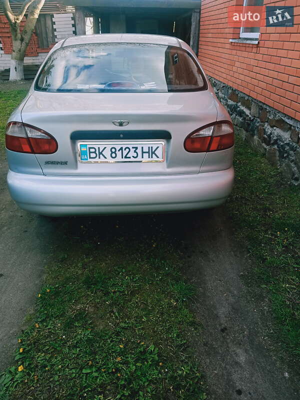 Седан Daewoo Sens 2004 в Сарнах