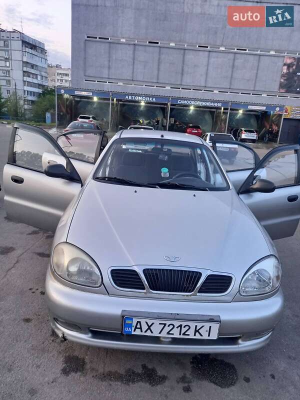Седан Daewoo Sens 2004 в Запоріжжі